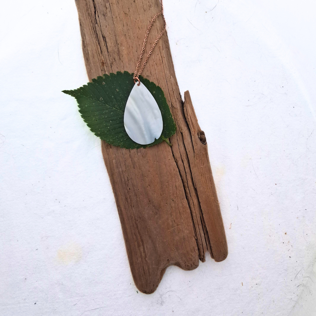 Mother of Pearl Teardrop Necklace